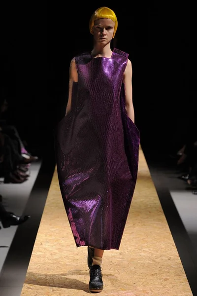 Look 37